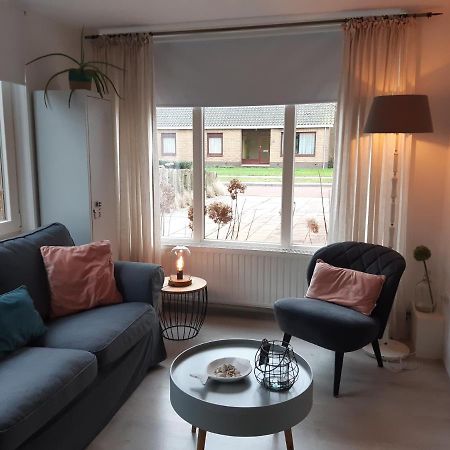 Modern En Sfeervol Appartement Aan Zee Met Airco ザウテランデ エクステリア 写真
